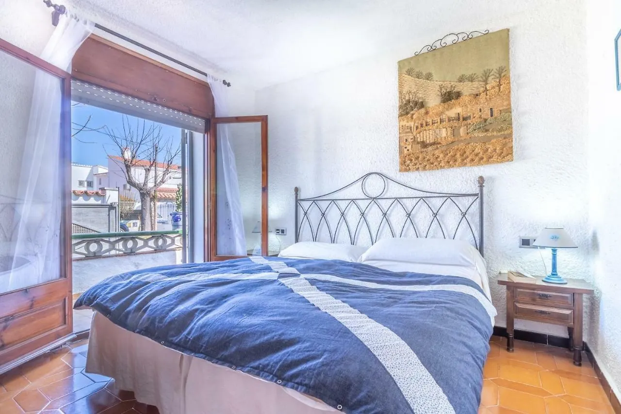 إمبوريابرافا Goldhome - Requesens بيت للعطل