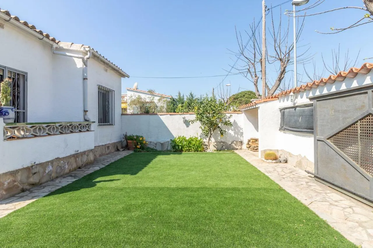 بيت للعطل إمبوريابرافا Goldhome - Requesens إسبانيا