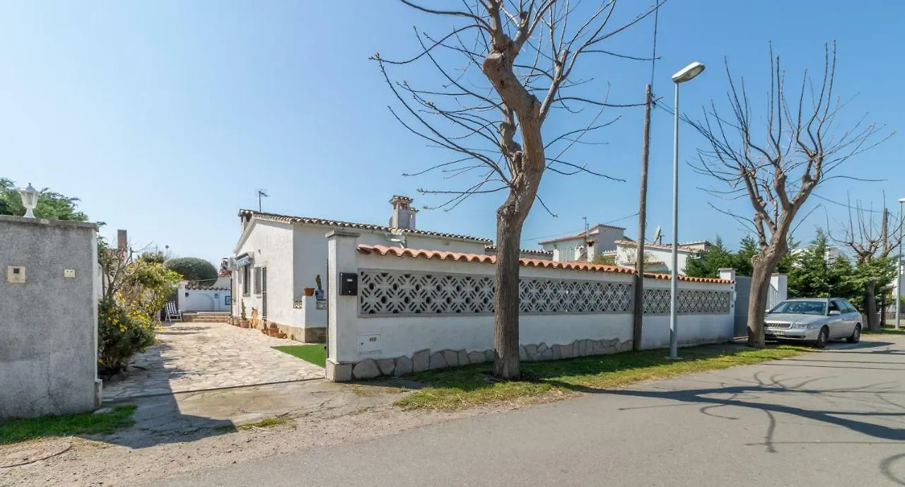 إمبوريابرافا Goldhome - Requesens 0*,