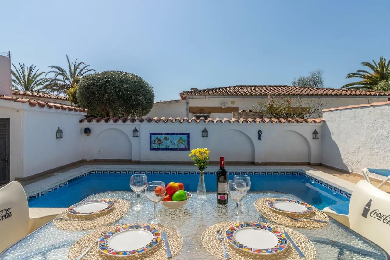 بيت للعطل إمبوريابرافا Goldhome - Requesens إسبانيا