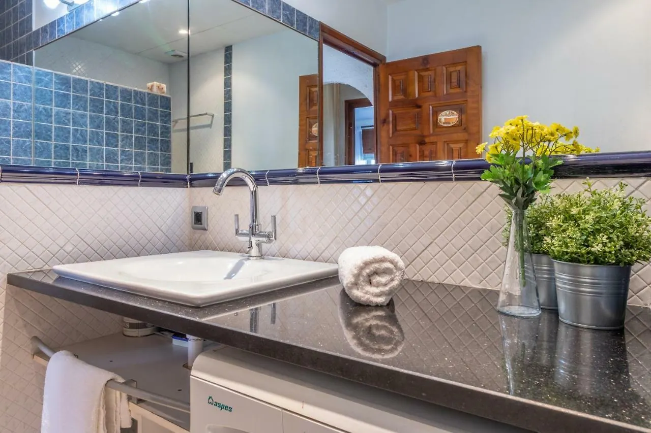 إمبوريابرافا Goldhome - Requesens 0*,
